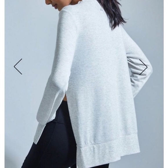 ALO Yoga Glimpse Pullover - Picture 2 of 7